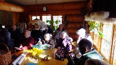 Road Scholar Group visiting author Mary Shields; Tails of the Trail dog sledding book